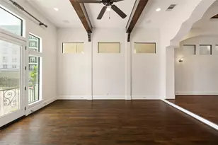 1057 W 24th St, Houston, TX 77008 - Photo 13