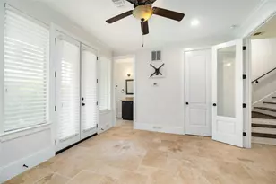 1057 W 24th St, Houston, TX 77008 - Photo 7