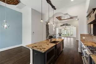 1057 W 24th St, Houston, TX 77008 - Photo 21