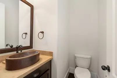 1057 W 24th Street, Houston, TX 77008 - Photo 9