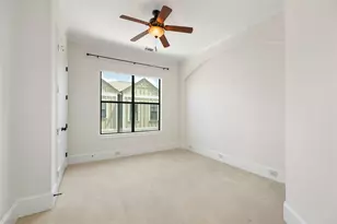 1057 W 24th St, Houston, TX 77008 - Photo 31