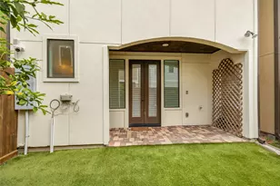 1057 W 24th St, Houston, TX 77008 - Photo 35