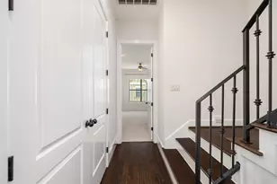 1057 W 24th St, Houston, TX 77008 - Photo 31