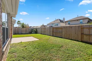 5026 Gulf Stream Ln, Bacliff, TX 77518 - Photo 17