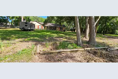 900 Bauer Avenue, League City, TX 77573 - Photo 3