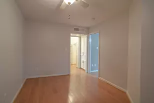5216 Arboles Dr, Houston, TX 77035 - Photo 9