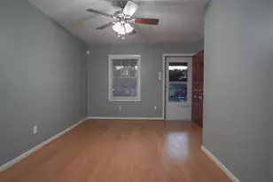 5216 Arboles Dr, Houston, TX 77035 - Photo 7