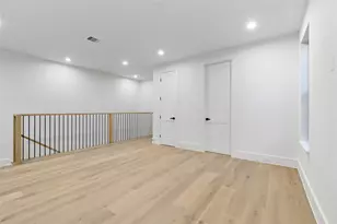 112 E 27th St, Houston, TX 77008 - Photo 25