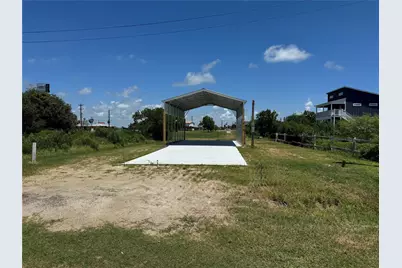 976 E Verdie Drive, Crystal Beach, TX 77650 - Photo 5