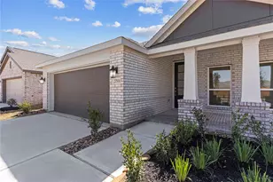 27531 Sunterra Village Dr, Katy, TX 77493 - Photo 3