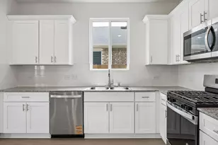 606 Amber Fls Dr, Montgomery, TX 77356 - Photo 9