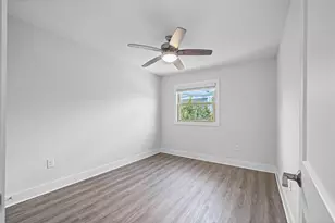 525 11th St, Galveston, TX 77550 - Photo 9