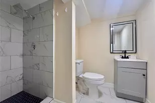 27 Norwood St, Houston, TX 77011 - Photo 21