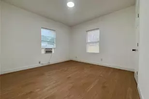 27 Norwood St, Houston, TX 77011 - Photo 7