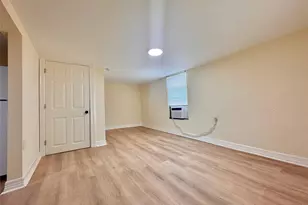 27 Norwood St, Houston, TX 77011 - Photo 17