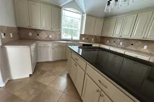 6100 Whitetail Ln, Bryan, TX 77808 - Photo 13