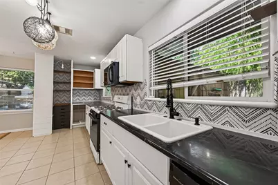 7034 Langdon Lane, Houston, TX 77074 - Photo 15