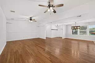 7034 Langdon Ln, Houston, TX 77074 - Photo 11