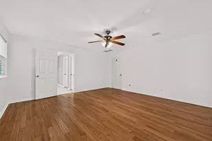 7034 Langdon Ln, Houston, TX 77074 - Photo 21