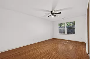 7034 Langdon Ln, Houston, TX 77074 - Photo 23