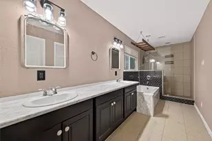 7034 Langdon Ln, Houston, TX 77074 - Photo 15
