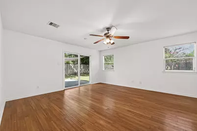 7034 Langdon Lane, Houston, TX 77074 - Photo 19