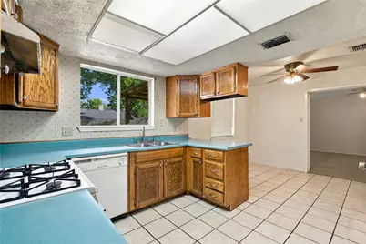 13826 Southline Road, Sugar Land, TX 77498 - Photo 7