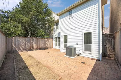 2619 Edgefield Lakes Drive, Houston, TX 77054 - Photo 17