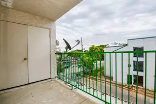 2824 S Bartell Dr, Houston, TX 77054 - Photo 3