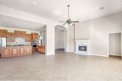 13722 Playa Lucia Court, Houston, TX 77044 - Photo 35