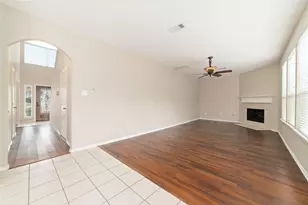 2317 Jefferson Crossing Dr, Conroe, TX 77304 - Photo 11