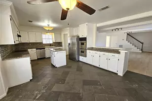 347 Forest Lake Dr, Houston, TX 77586 - Photo 7