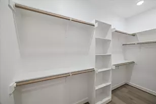 6342 Paddington Bnd Dr, Houston, TX 77008 - Photo 15