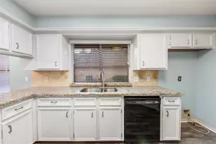 3922 Valley Haven Dr, Kingwood, TX 77339 - Photo 17