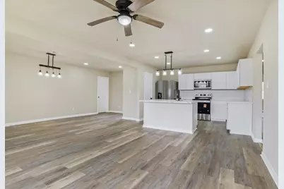 1120 17th Ave North, Texas City, TX 77590 - Photo 5