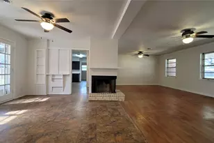 801 Rosewood Dr, Baytown, TX 77520 - Photo 5