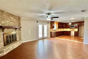 912 S 21st St, Nederland, TX 77627 - Photo 7