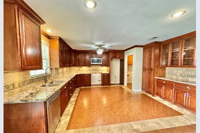 912 S 21st Street, Nederland, TX 77627 - Photo 5