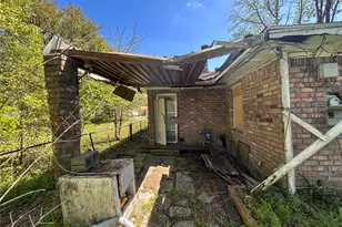 4550 Winston Dr, Beaumont, TX 77705 - Photo 9