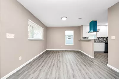 5879 Belcrest Street, Houston, TX 77033 - Photo 11