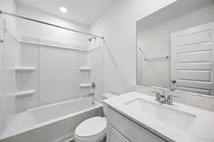 13735 Lago Vis Dr, Iowa Colony, TX 77583 - Photo 11