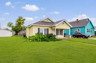 1211 W 2nd St, Freeport, TX 77541 - Photo 3