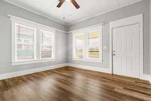 1211 W 2nd St, Freeport, TX 77541 - Photo 7