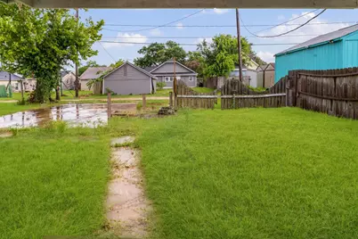 1211 W 2nd Street, Freeport, TX 77541 - Photo 5