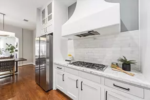 1540 Lawrence St, Houston, TX 77008 - Photo 5