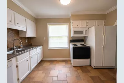 6605 Westview Drive, Houston, TX 77055 - Photo 5