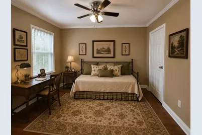 6605 Westview Drive, Houston, TX 77055 - Photo 9