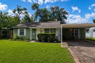6605 Westview Dr, Houston, TX 77055 - Photo 1