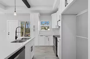 18434 Fannin Rd, Willis, TX 77378 - Photo 15