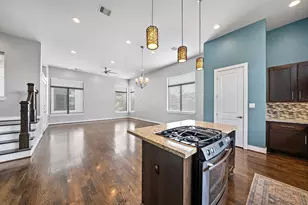 714 E 20th St, Houston, TX 77008 - Photo 1